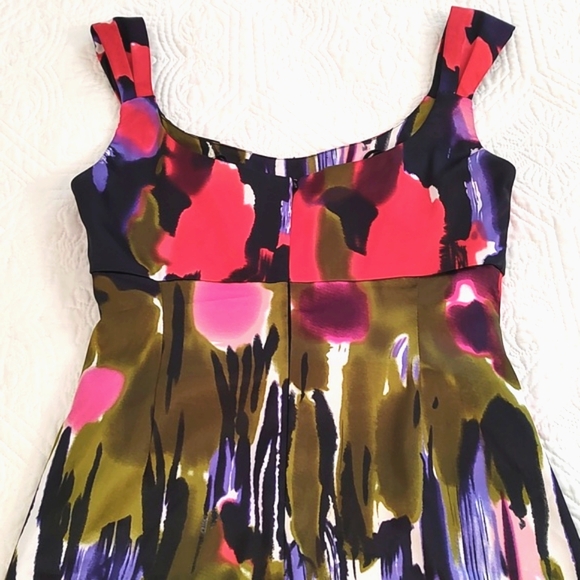 Maggy London Womens Jewel Tone Fitted Empire Ruched Waist/ Size 6 - Picture 3 of 9